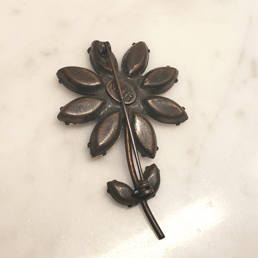 Vintage Noir Flower Brooch Pin - Picture 4 of 5